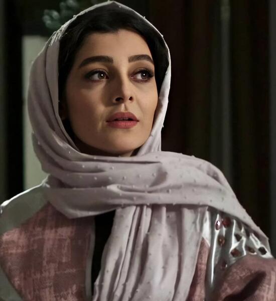 عکس ساره بیات در دل