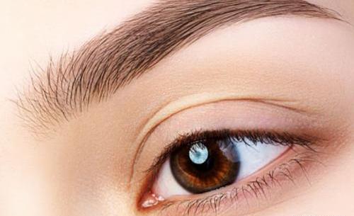 عکس چشم و ابرو طبیعی