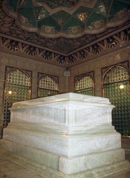 عکس سنگ قبر امام رضا