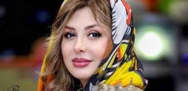 عکس سنگ قبر پدر نیوشا ضیغمی