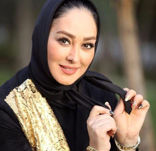 عکس الهام حمیدی با خانواده اش