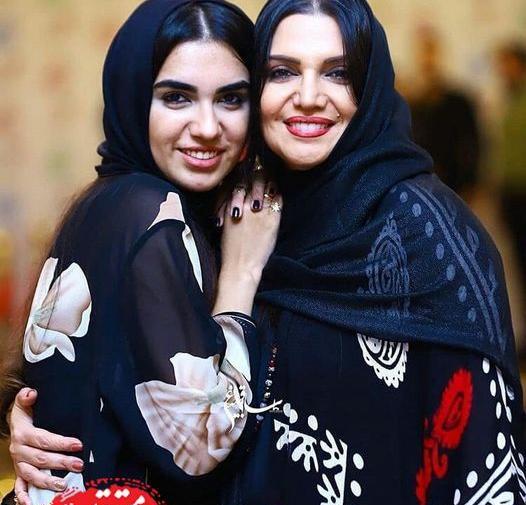 عکس الهام پاوه نژاد ودخترش کردیا