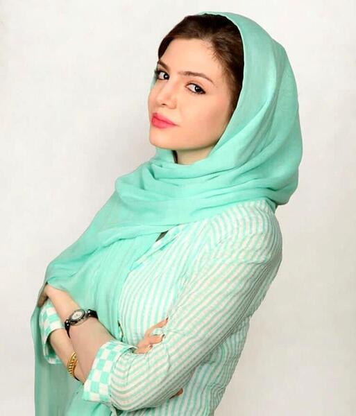 عکس های آوا دارویت در سریال وارش