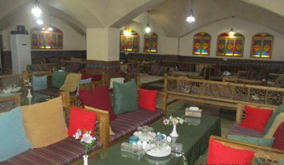 عکس رستوران زعفران