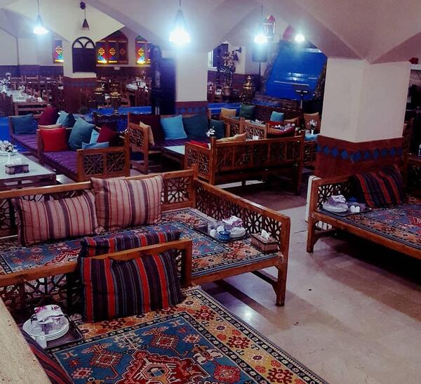 عکس رستوران زعفران