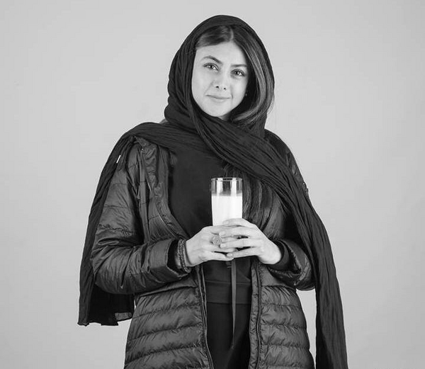عکس سیاه و سفید آزاده صمدی