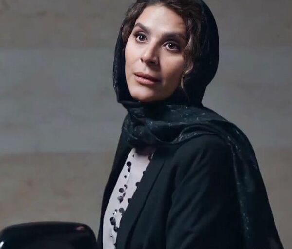 عکس سحر دولتشاهی در قورباغه