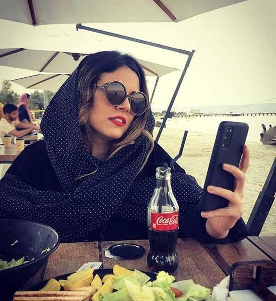 عکس سحر دولتشاهی در قورباغه
