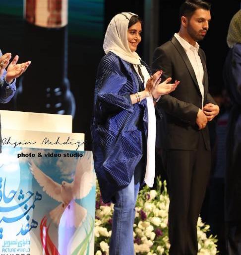 عکس الناز حبیبی در جشن حافظ