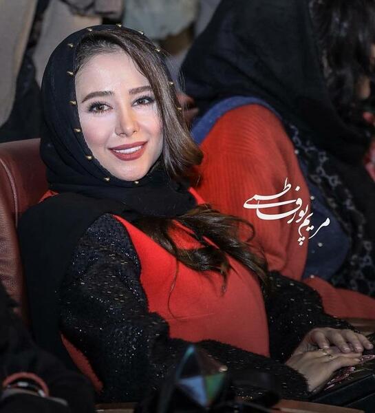 عکس الناز حبیبی در جشن حافظ