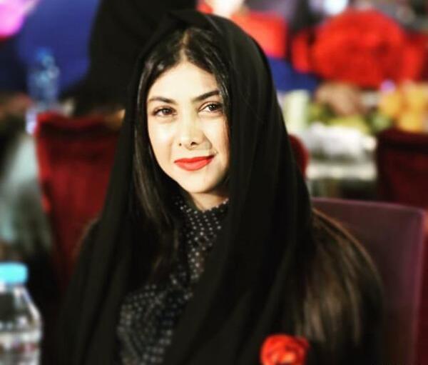 عکس آزاده صمدی بی حجاب