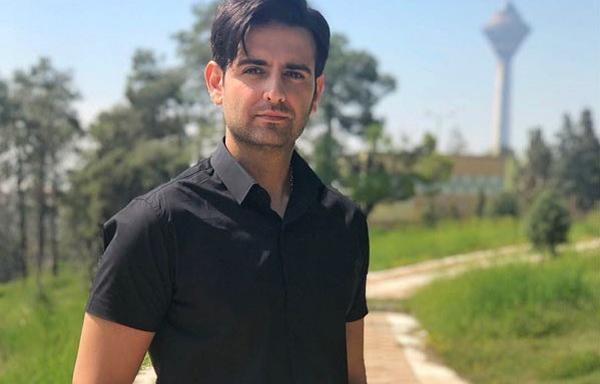 عکس امیرحسین آرمان در باشگاه بدنسازی