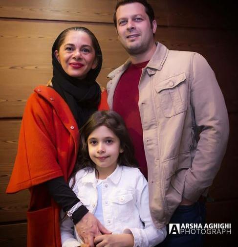 عکس پژمان بازغی با همسرش و دخترش