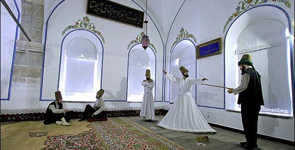 عکس سنگ قبر مولانا