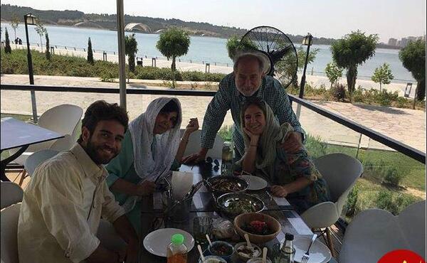 عکس آتیلا پسیانی و همسر و فرزندانش