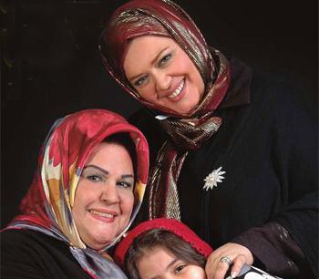عکس فرناز رهنما و خانواده اش