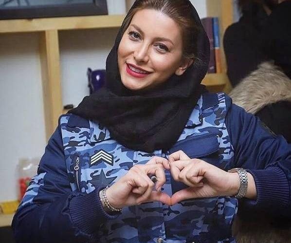 عکس فریبا نادری با مادرش