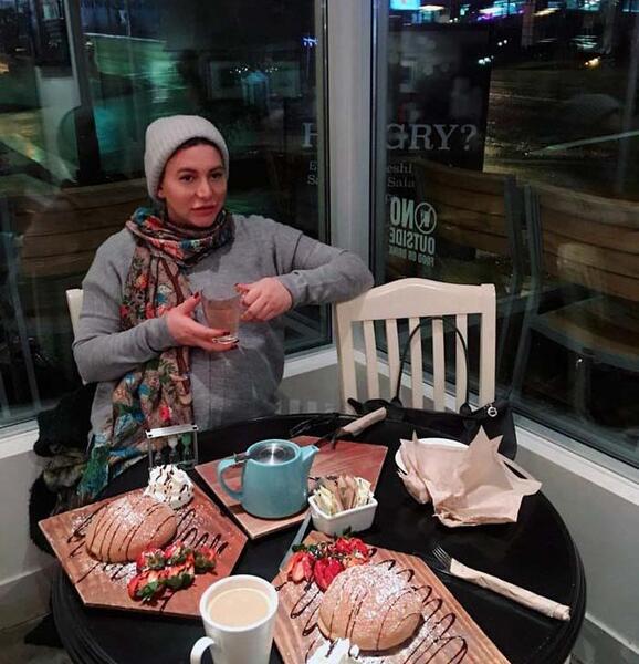 عکس فریبا نادری با مادرش
