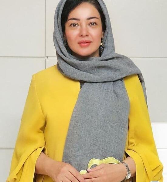 عکس رزیتا غفاری با دخترش