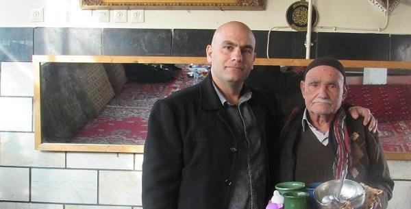 عکس پیرمرد قهوه چی