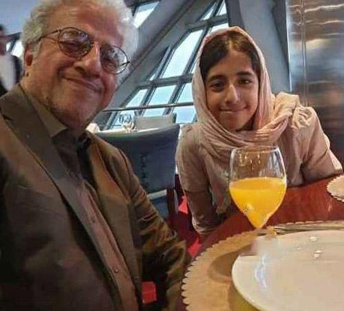 عکس علیرضا خمسه با دخترش