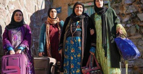 عکس شقایق دهقان در فیلم نون خ
