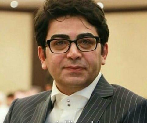 عکس فرزاد حسنی مجری تلویزیون