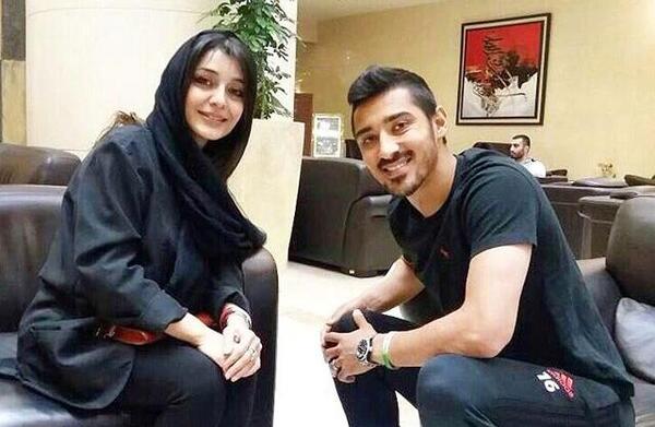 عکس ساره بیات با خانواده
