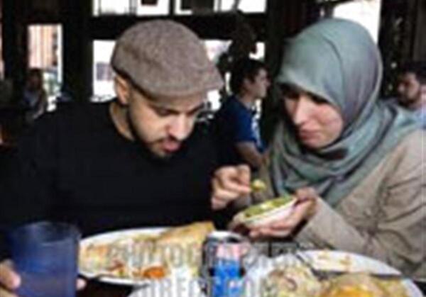 عکس غذا خوردن عروس و داماد