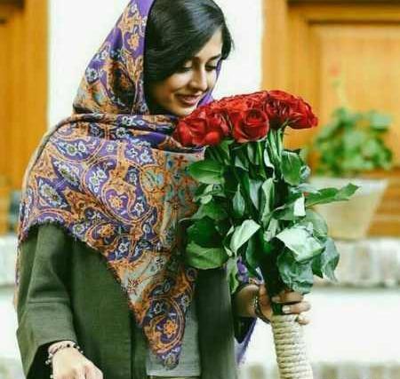 عکس دختر زیبا برای پروفایل شاد