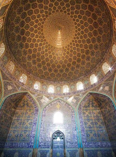 عکس طاووس مسجد شیخ لطف الله