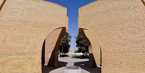 عکس سنگ قبر وحشی بافقی