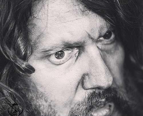عکس حامد بهداد در دندون طلا