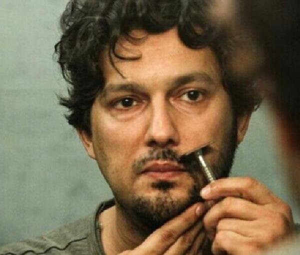 عکس حامد بهداد در دندون طلا