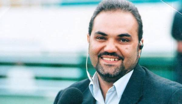 عکس گزارشگر فوتبال خیابانی