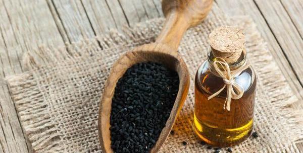 عکس از روغن سیاه دانه