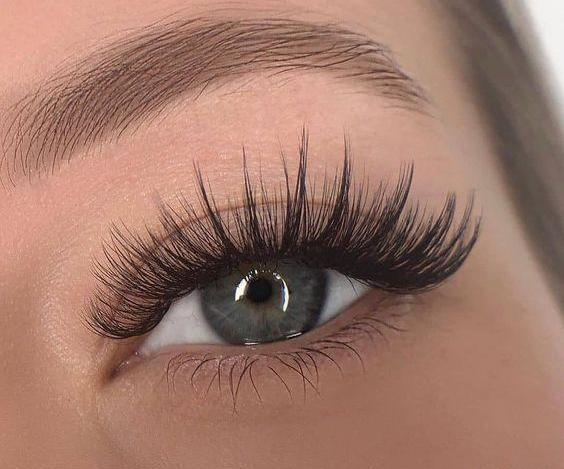 عکس کاشت مژه عروسکی