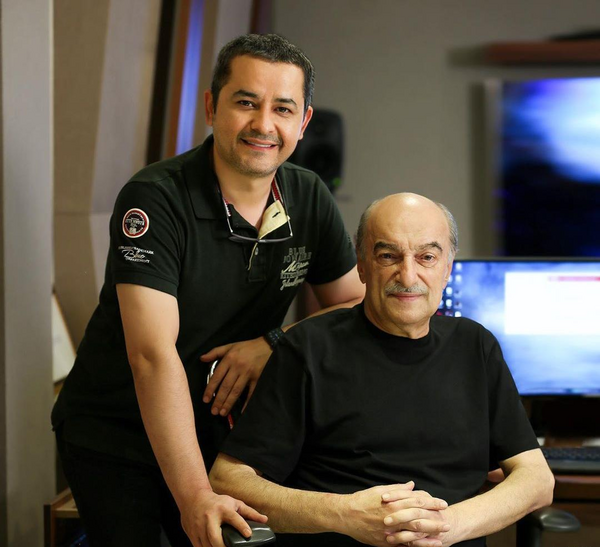 عکس مجری افشین زی نوری