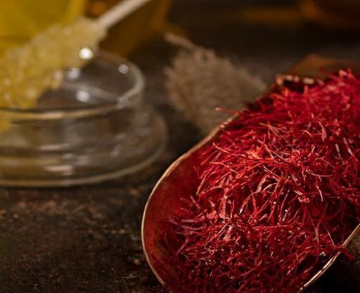 عکس های تبلیغاتی زعفران