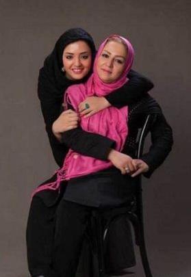 عکس شیلا خداداد و پدر و مادرش