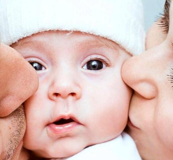 عکس بهنوش طباطبایی و دخترش