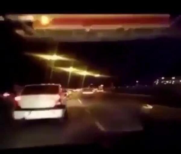عکس استوری رانندگی در شب با اهنگ