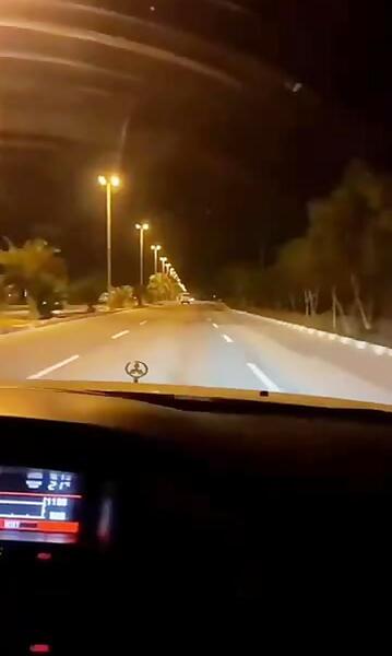 عکس استوری رانندگی در شب با اهنگ