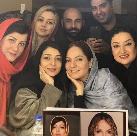 عکس ساره بیات و طرفدارانش