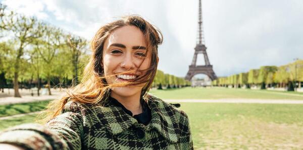 عکس سلفی فتوشاپی
