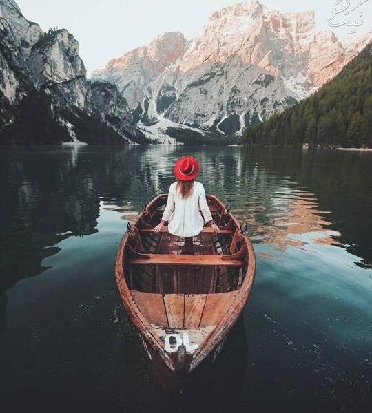 عکس پروفایل قایق تنها