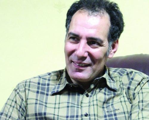 عکس نوجوانی بهنام تشکر