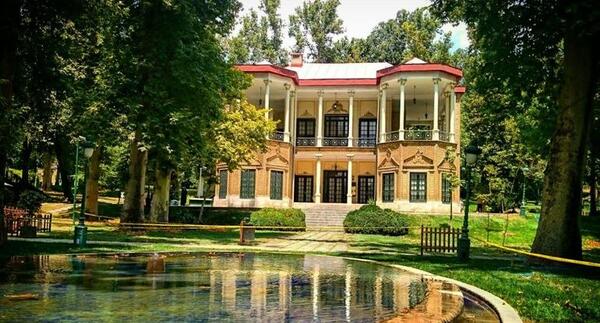 عکس دیدنی اتاق آرایش فرح دیبا