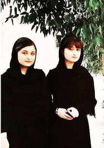 عکس سارا و نیکا با موهای چتری