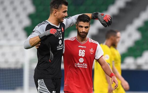 عکس تیم پرسپولیس با حامد لک